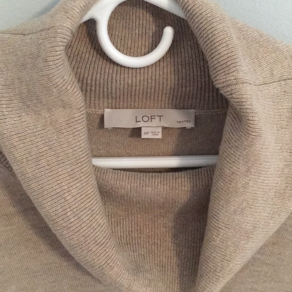 Loft sweater! - Picture 2 of 3